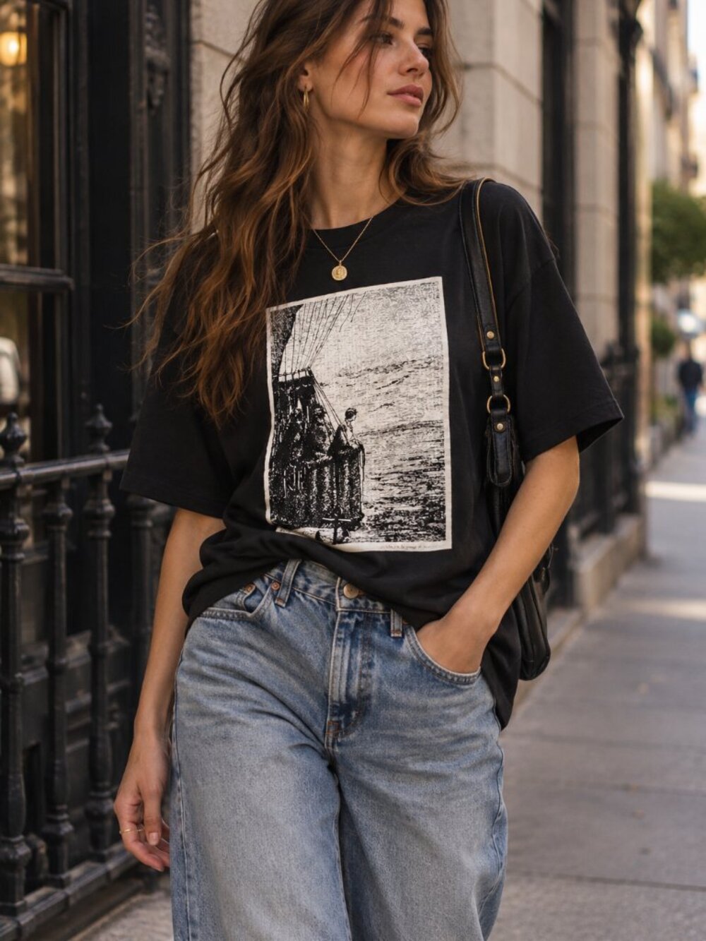 Black Graphic T-Shirt 100% Cotton Size Large | Marée Noire